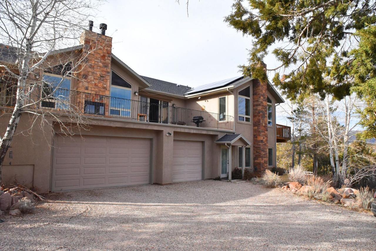 Harmony Belle At Kolob Canyon Bed & Breakfast New Harmony Exterior photo